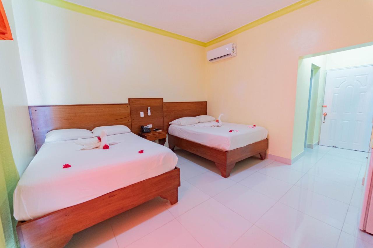 פונטה קאנה Hotel Yonu מראה חיצוני תמונה
