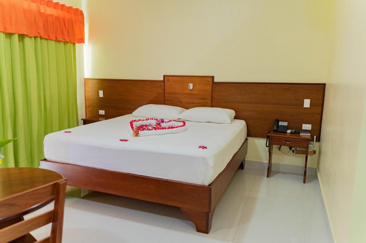 פונטה קאנה Hotel Yonu מראה חיצוני תמונה