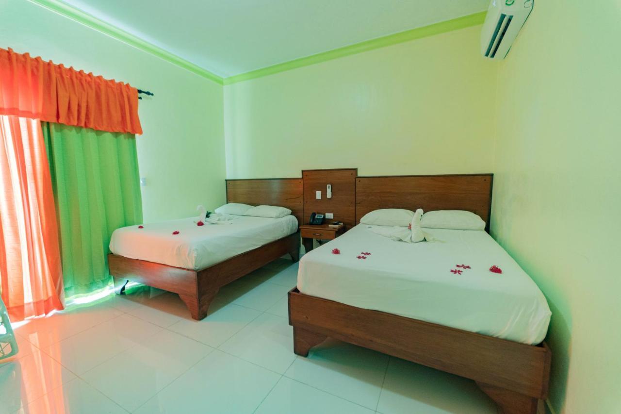 פונטה קאנה Hotel Yonu מראה חיצוני תמונה