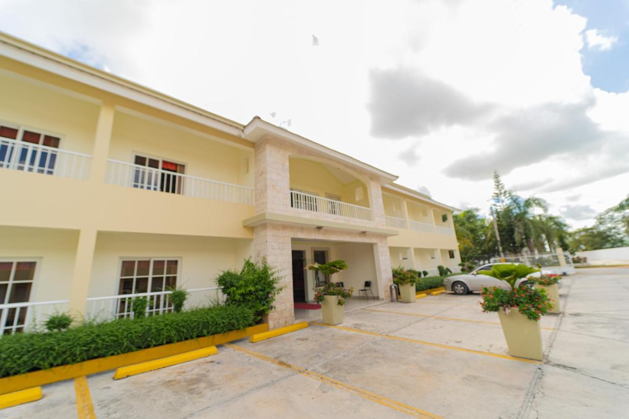 פונטה קאנה Hotel Yonu מראה חיצוני תמונה