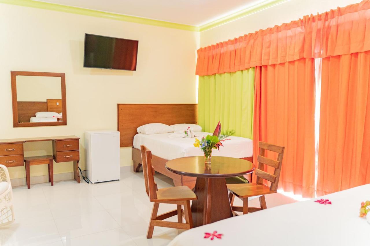 פונטה קאנה Hotel Yonu מראה חיצוני תמונה