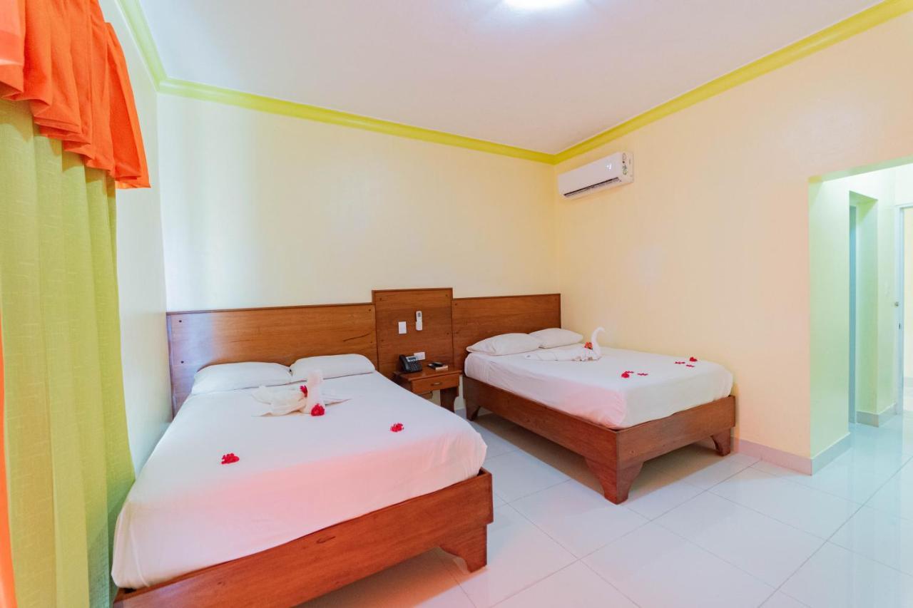 פונטה קאנה Hotel Yonu מראה חיצוני תמונה