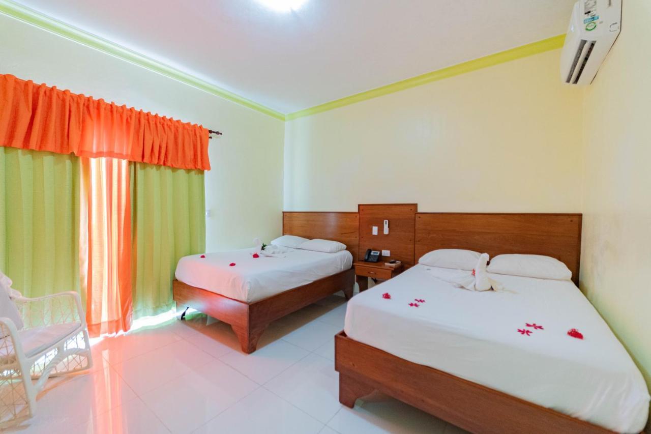 פונטה קאנה Hotel Yonu מראה חיצוני תמונה
