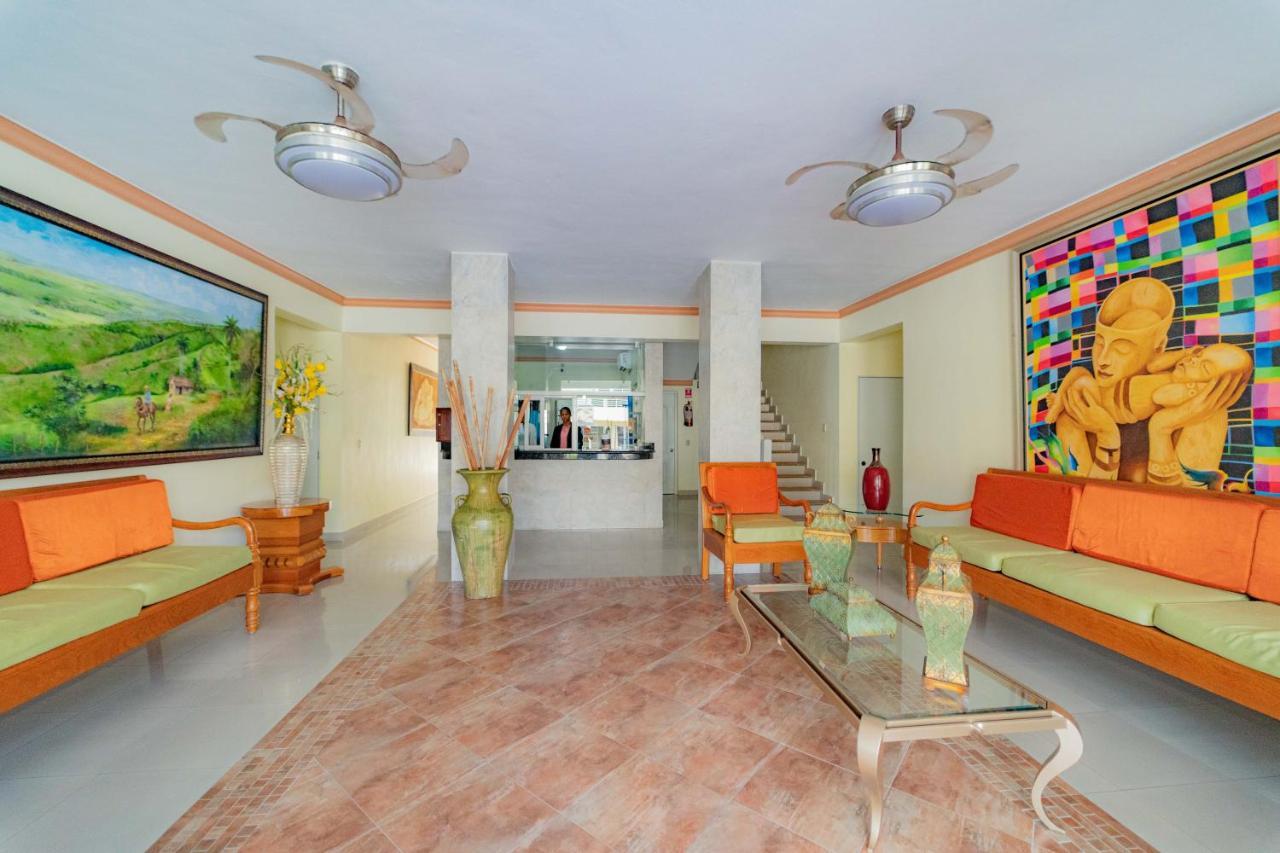 פונטה קאנה Hotel Yonu מראה חיצוני תמונה